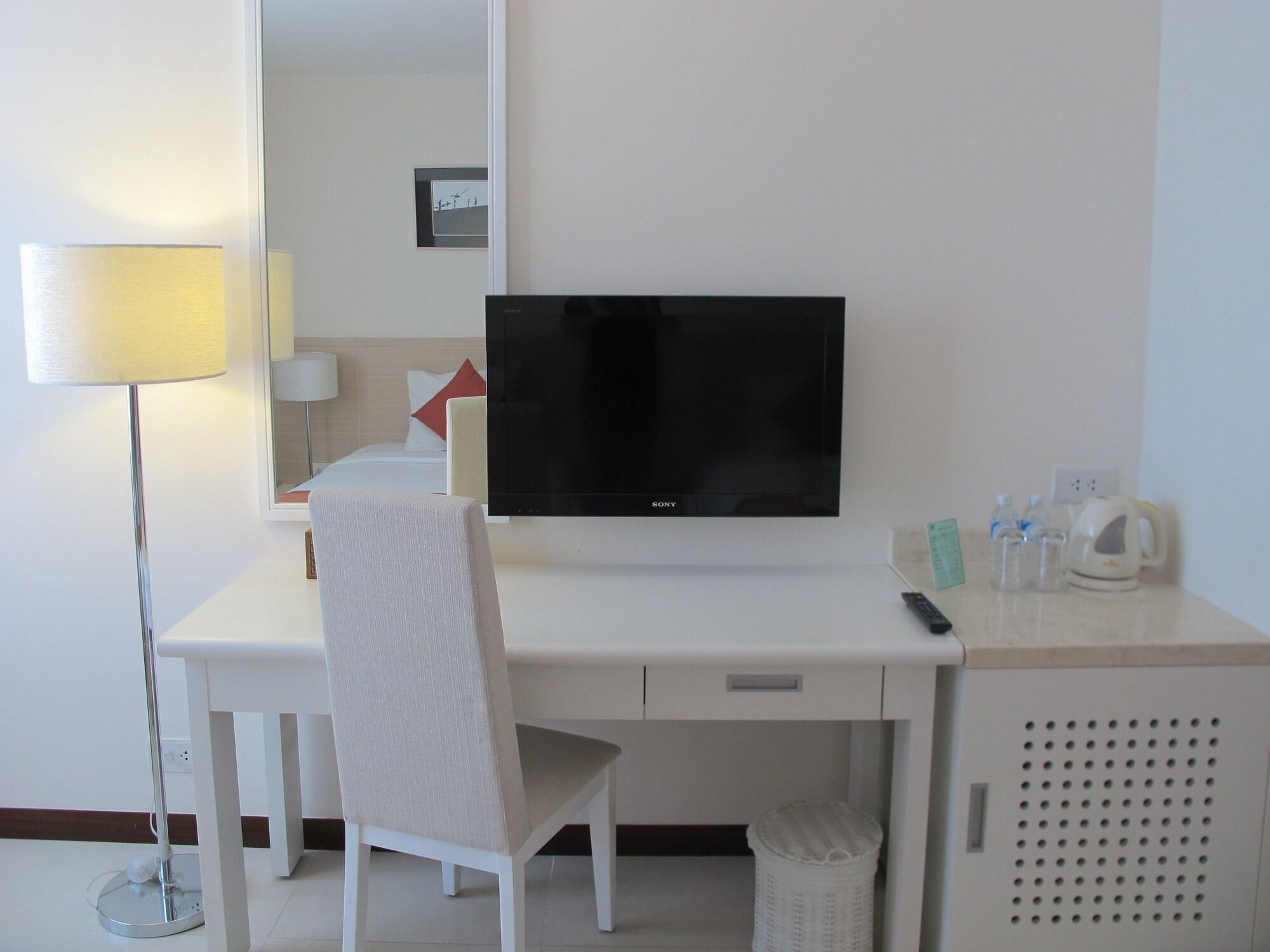Nhi Phi Hotel Nha Trang Buitenkant foto