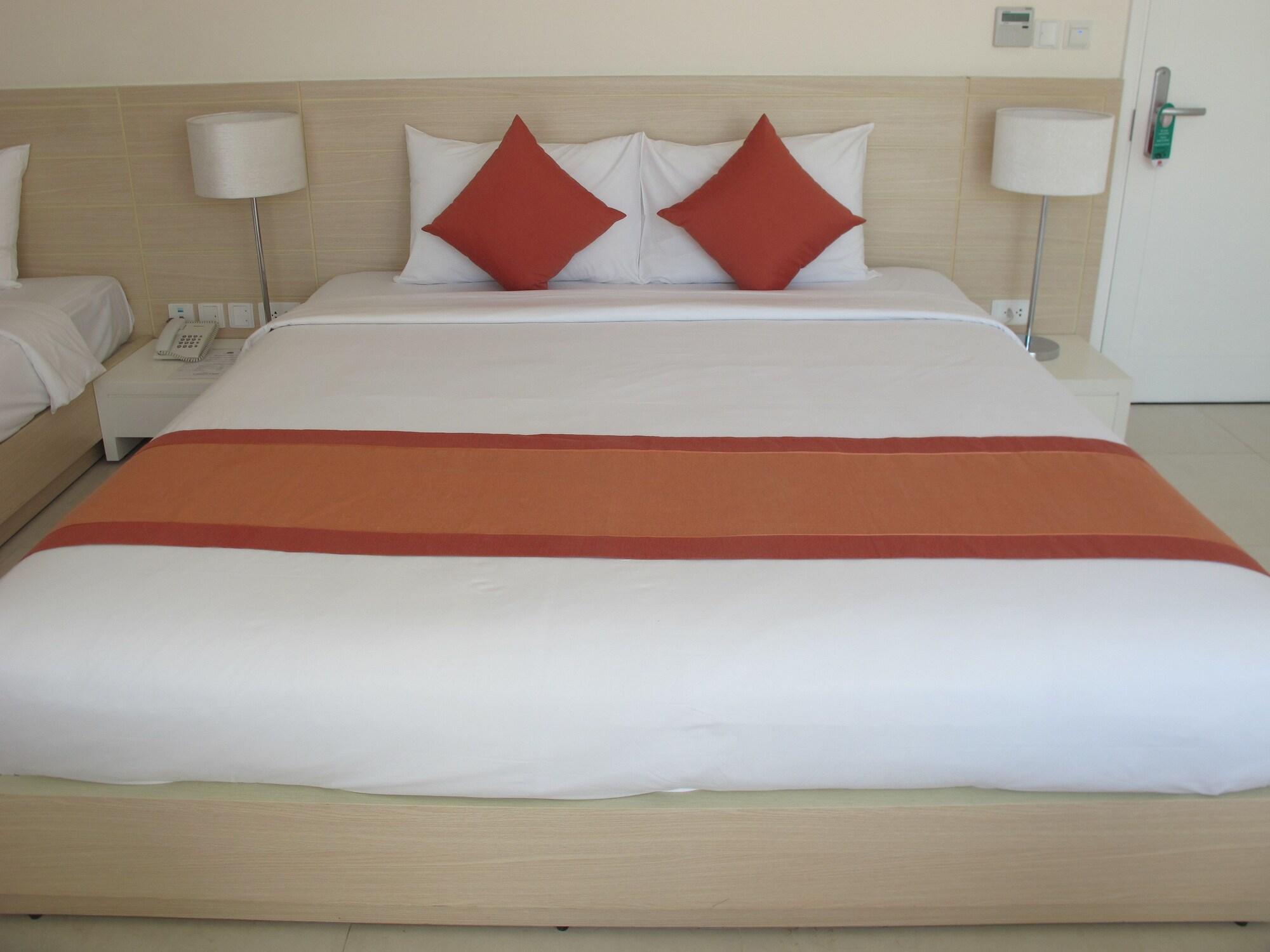Nhi Phi Hotel Nha Trang Buitenkant foto