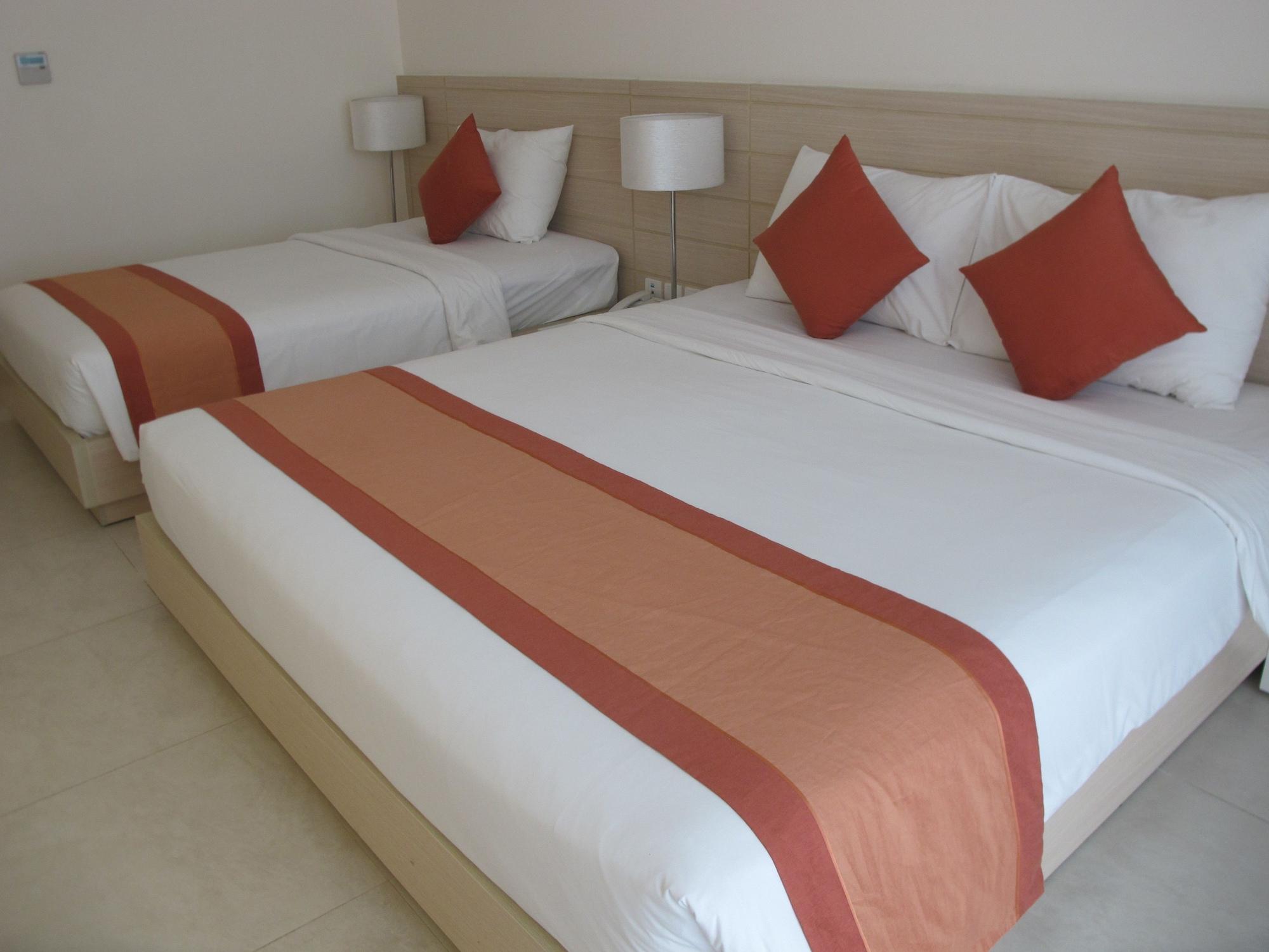 Nhi Phi Hotel Nha Trang Buitenkant foto