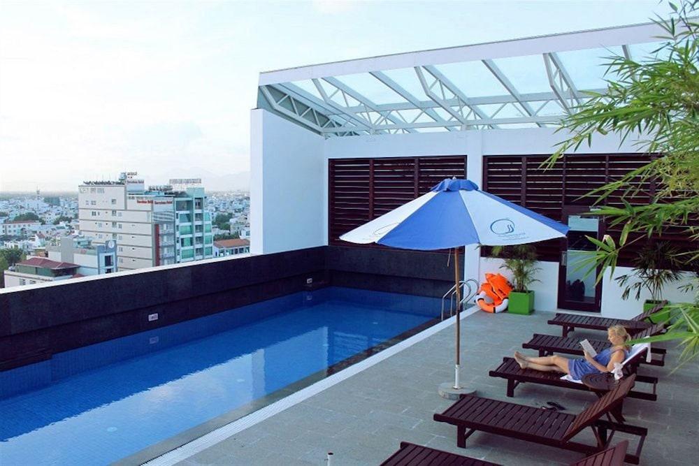 Nhi Phi Hotel Nha Trang Buitenkant foto