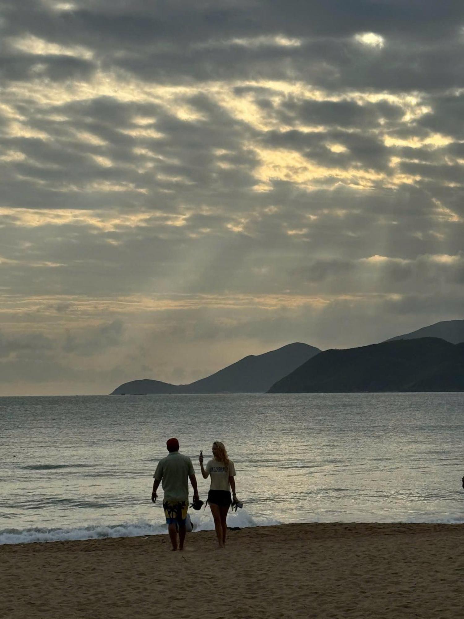 Nhi Phi Hotel Nha Trang Buitenkant foto