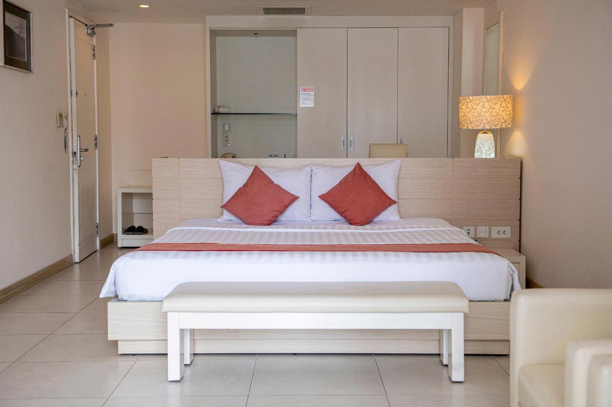 Nhi Phi Hotel Nha Trang Buitenkant foto