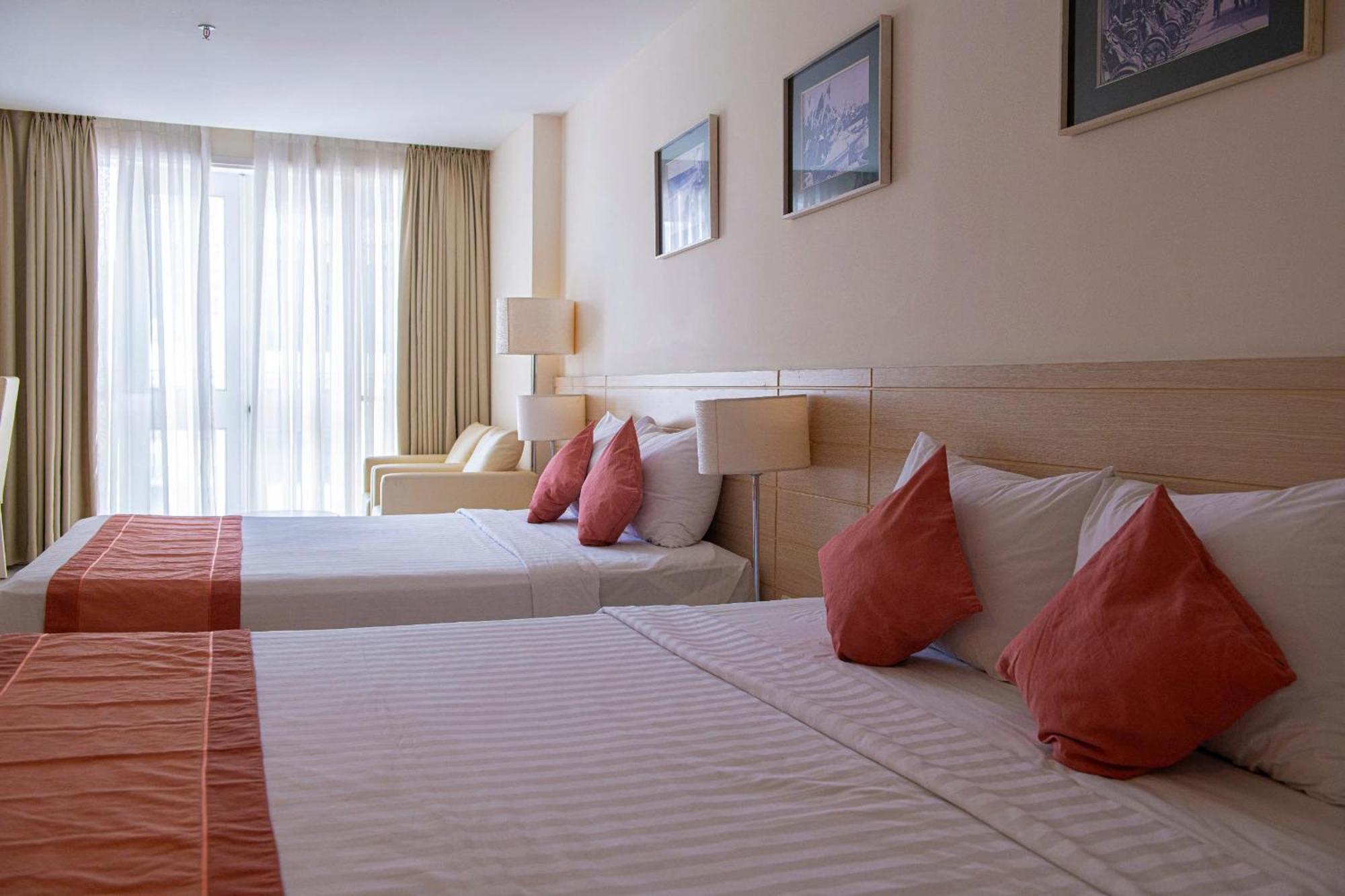 Nhi Phi Hotel Nha Trang Buitenkant foto