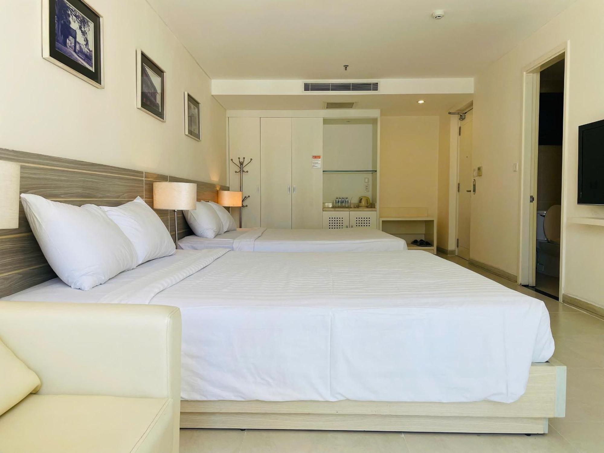 Nhi Phi Hotel Nha Trang Buitenkant foto