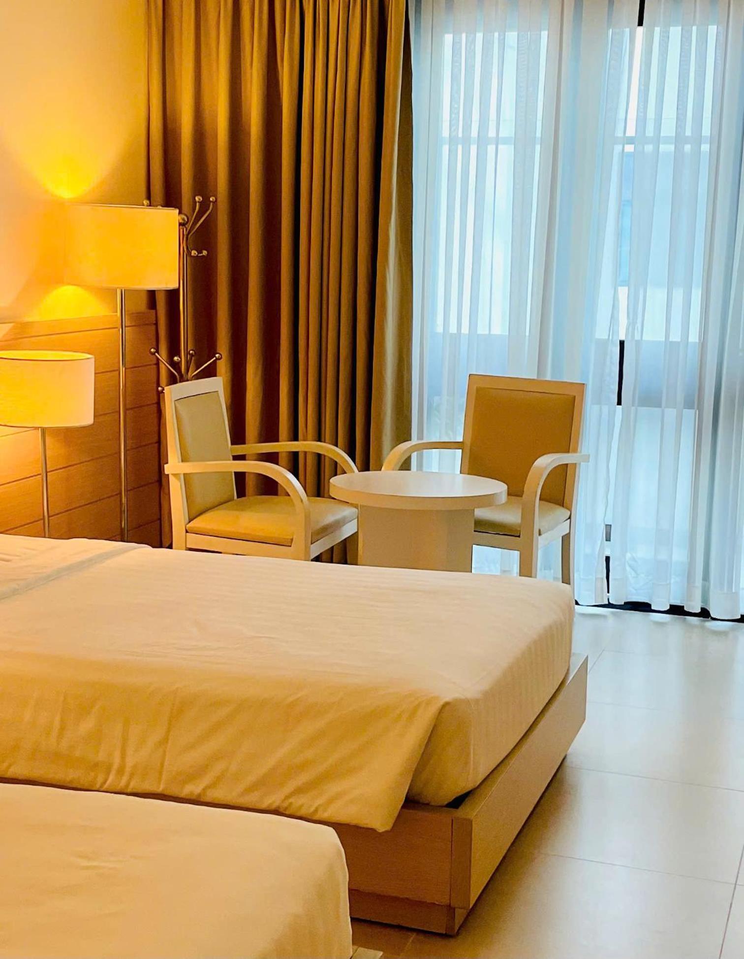 Nhi Phi Hotel Nha Trang Buitenkant foto
